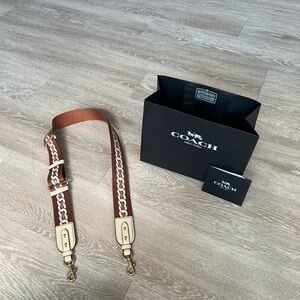 Coach Women’s Restored Strap With Chain Stripe
